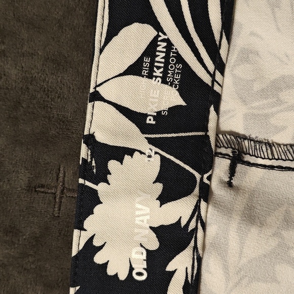 NWT Old Navy high rise skinny ankle pants - Picture 5 of 11